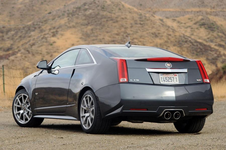  Cadillac CTS-V Coupe 2011 года  (фото 32 из 71)